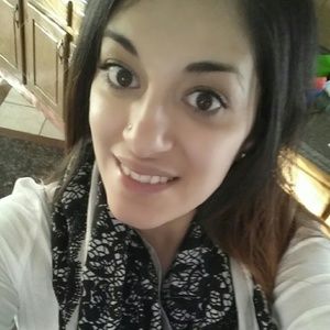 Meet your Posher, Ana