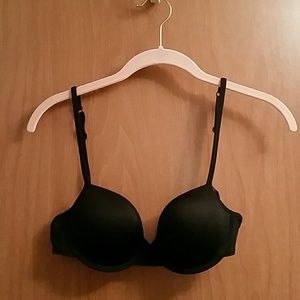 Black Lined Underwire 34B Bra