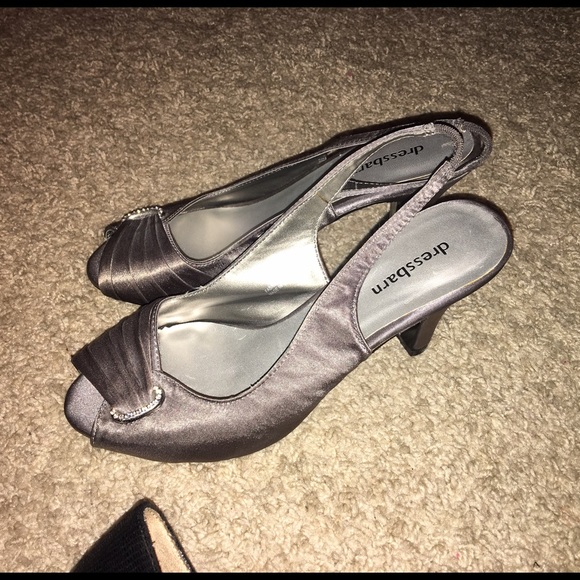 Elegant heels with a silver touch