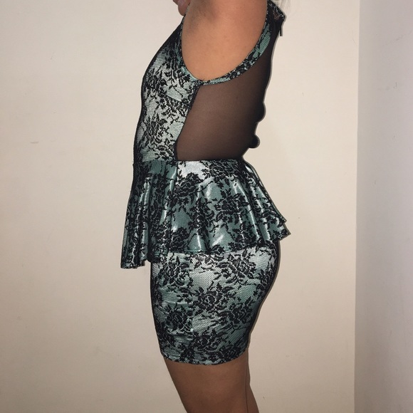 Elegant Party Dress !!