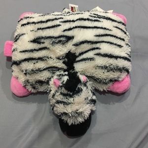 Zebra pillow pet