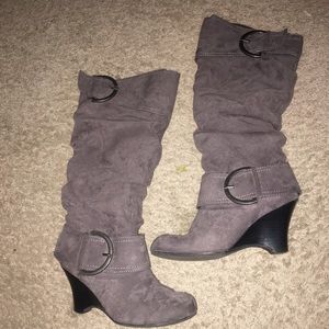Winter heeled boots!