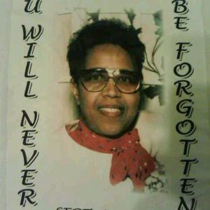 Meet your Posher, Sharz