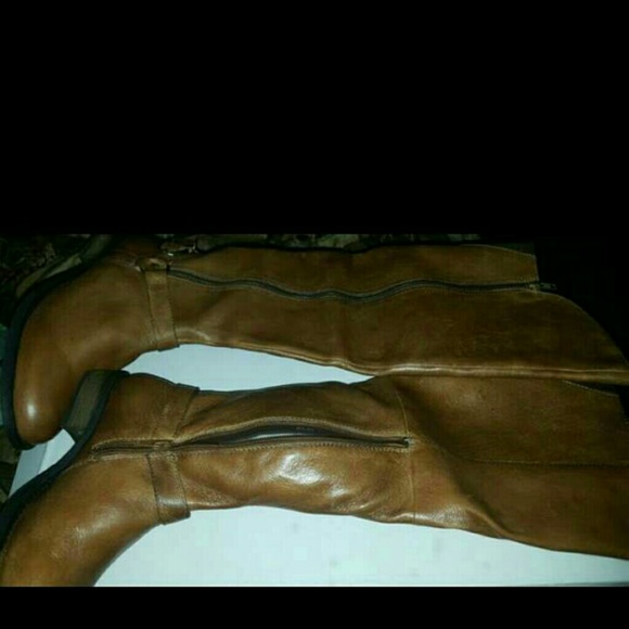 Steve madden size 10 knee boots