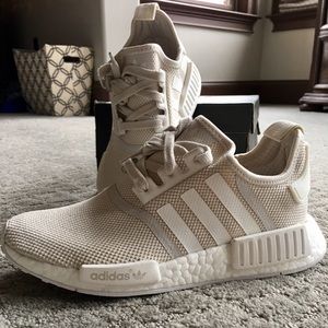 Women's Adidas nmd r1