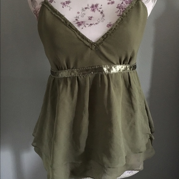 Olive green Express top - Picture 1 of 2