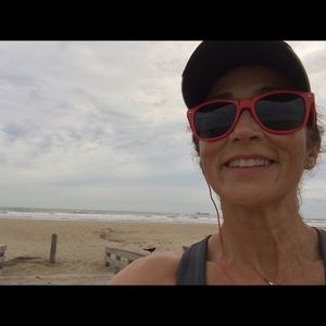 Meet your Posher, Liz