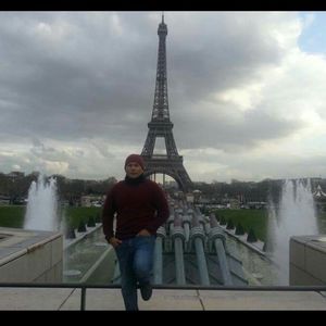 Meet your Posher, Ernesto rafael