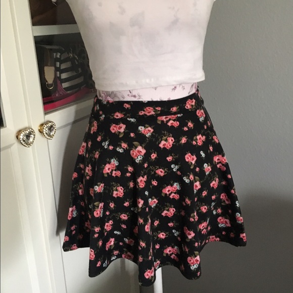 Flower print skater skirt - Picture 1 of 2