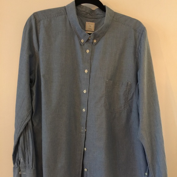 Lightweight Chambray Shirt