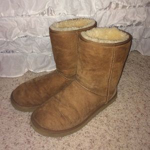 UGG BOOTS