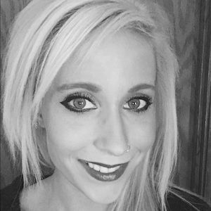 Meet your Posher, Tabitha