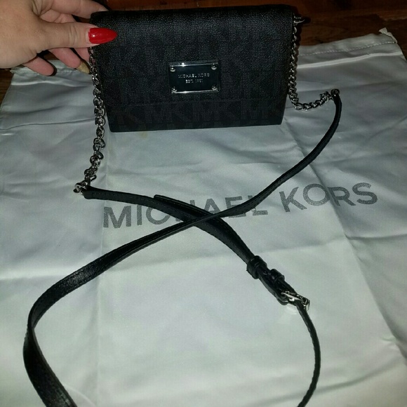 Sold - Picture 1 of 4