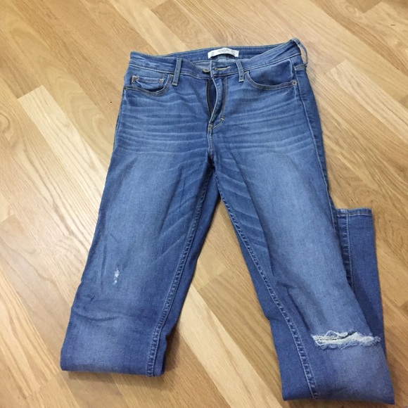 High Waist Distressed Jeans - Picture 3 of 3