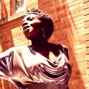 Meet your Posher, Edith