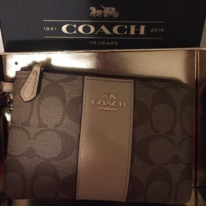 NWT Coach Khaki Wristlet in Gift Box