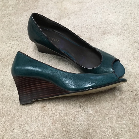 Nine West heels - Picture 2 of 2