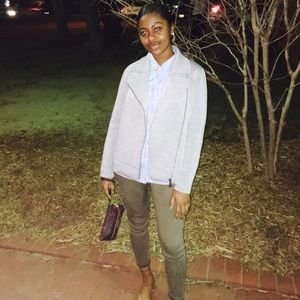 Meet your Posher, Inaya