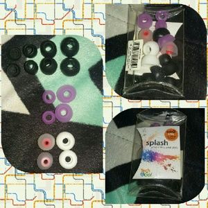 8 Pairs of Ear Cushions