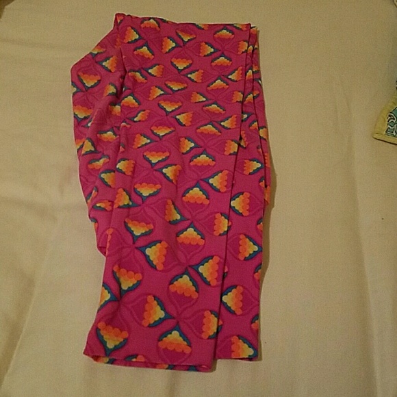 LuLaRoe Pants - 💋💋Host Pick💋💋. TC Lularoe Leggings