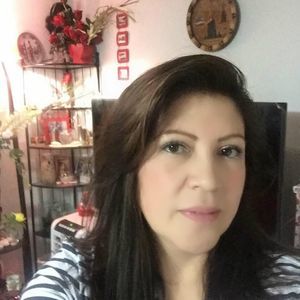 Meet your Posher, Lidia