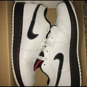Jordan 1 Phat Low