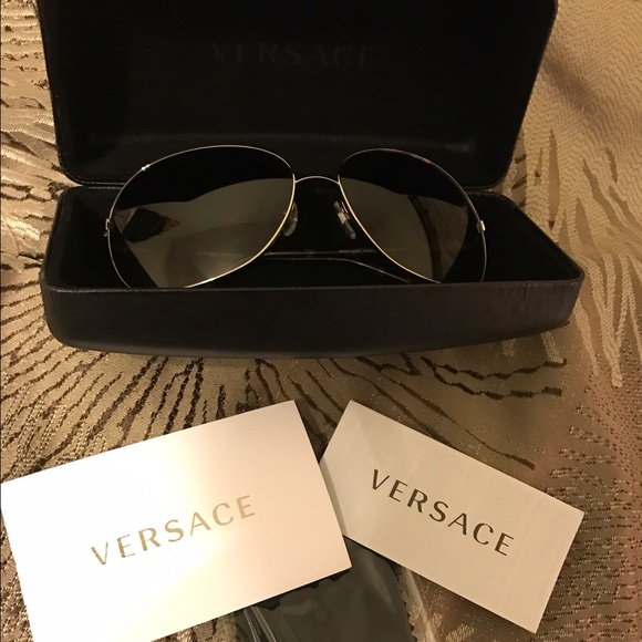 Versace Accessories - Brand new Versace Sunglasses