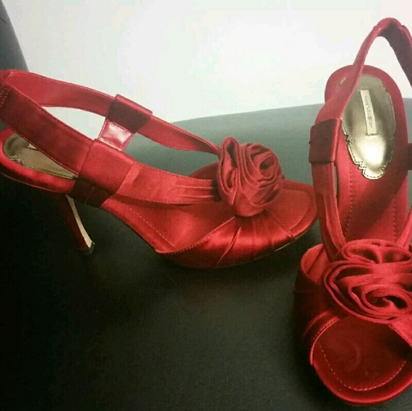 Open toe shoes - Picture 1 of 3