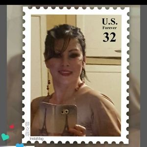 Meet your Posher, Ana