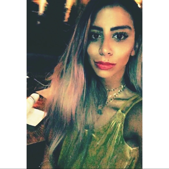 Meet your Posher, Chantelle - Picture 2 of 4