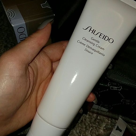 BRAND NEW SHISEIDO GENTLE CLEANSING CREAM