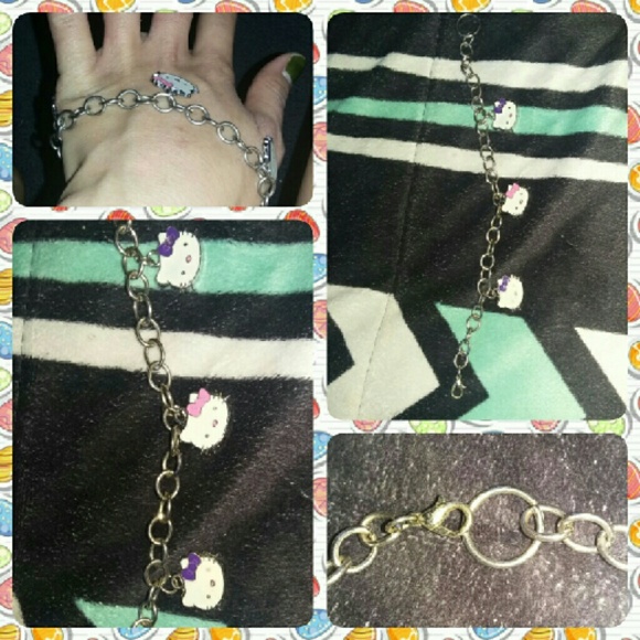 Hello Kitty Charm