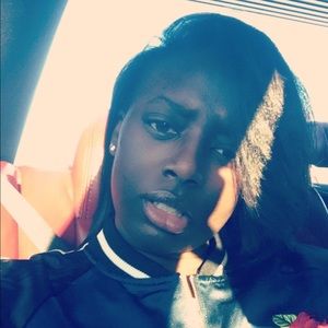 Meet your Posher, Ci'anee