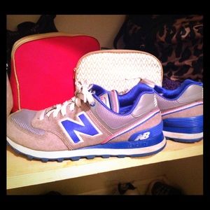 New Balance 574 sneakers, size 7.5