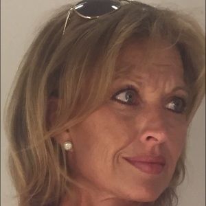 Meet your Posher, Cherry