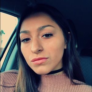 Meet your Posher, Alyssa