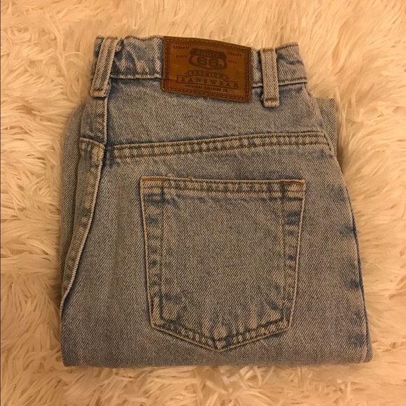 Vintage High Waisted Jeans