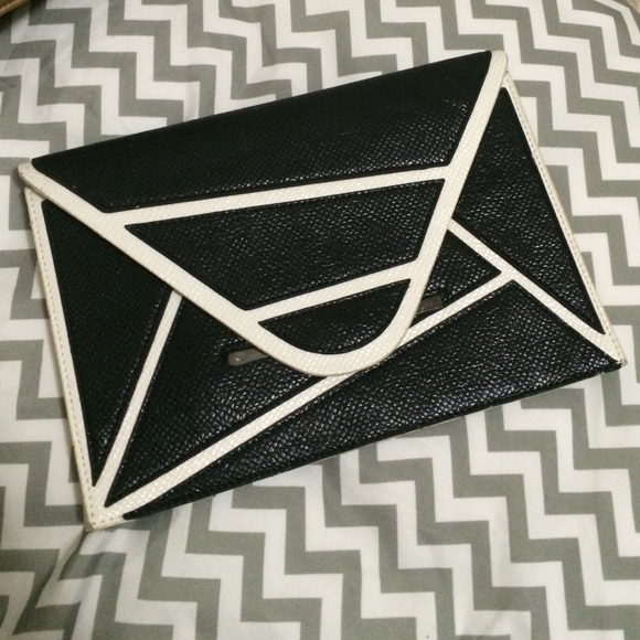 Bcbgmaxazria clutch