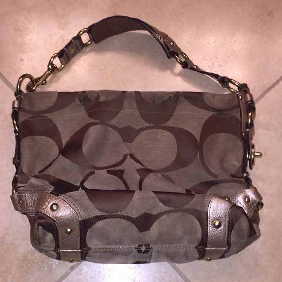 COACH CARLY KHAKI GOLD SHOULDER HANDBAG HOBO BAG - Picture 1 of 2