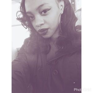 Meet your Posher, Champagne