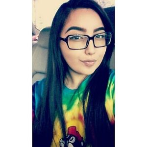 Meet your Posher, Itzel