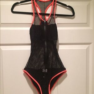 Melissa Odabash one piece swimsuit, Kylie Jenner