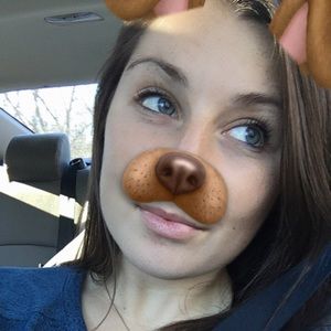 Meet your Posher, Alisa