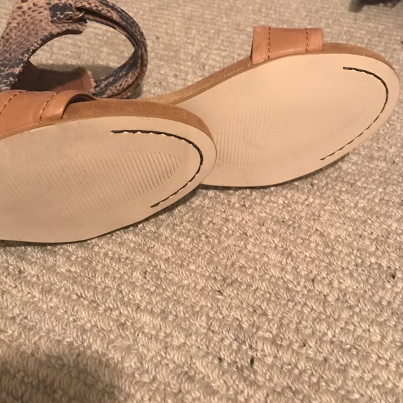 NWOT Snake Print Sandals - Picture 3 of 4