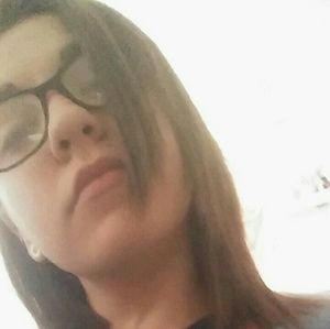 Meet your Posher, Gaby