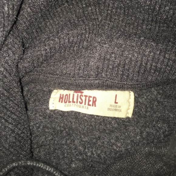 Never worn but washed Hollister hoodie - Picture 4 of 4