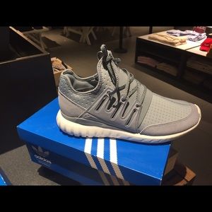 Meet your Posher, Rodney