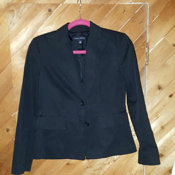 Banana Republic Navy Blazer Size 2 - Picture 2 of 4