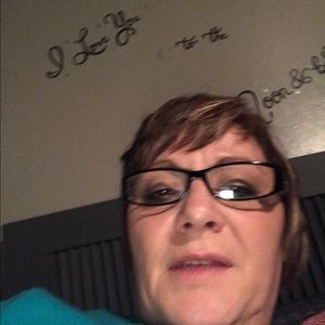 Meet your Posher, Lorrie