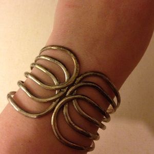 Snap on silver bracelet